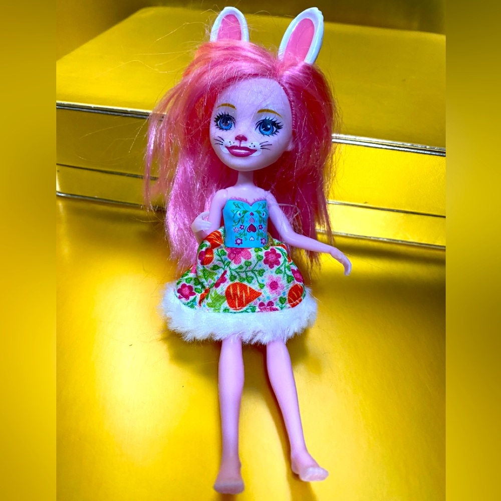 ENCHANTIMALS 2015 COLLECTIBLE BREE BUNNY DOLL MATTEL 7”